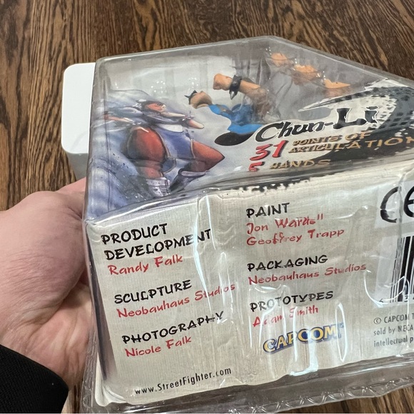 NECA Capcom Street Fighter IV Fighting Game - Chun Li Action Figure - Picture 3 of 7